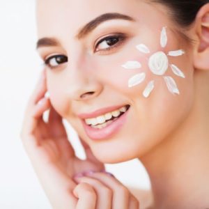 ALOE COLORS - PRODOTTI SOLARI VISO